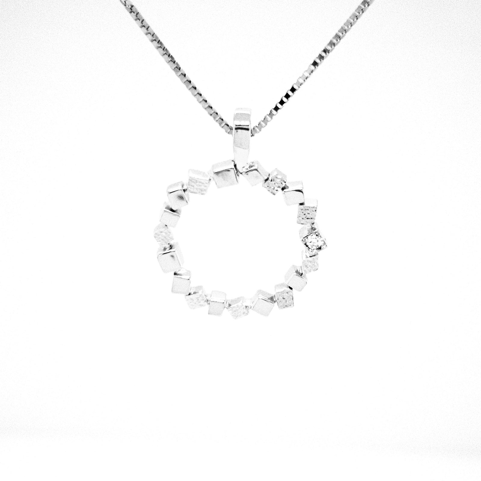 Icecold Gull hálsmen minna, Stuðlar, með 1 demant