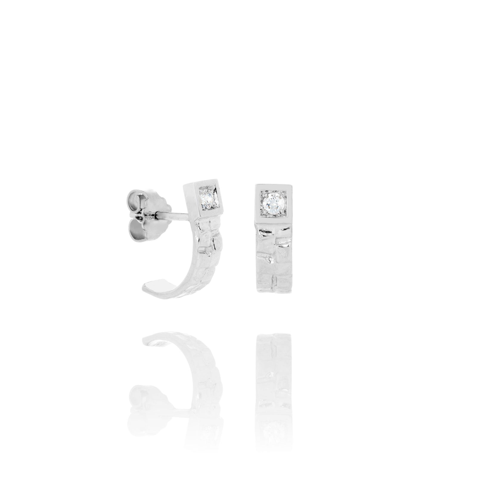 Icecold Gull eyrnalokkar