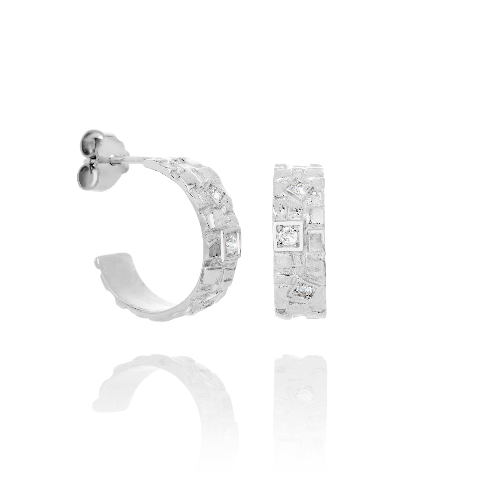 Icecold Gull eyrnalokkar