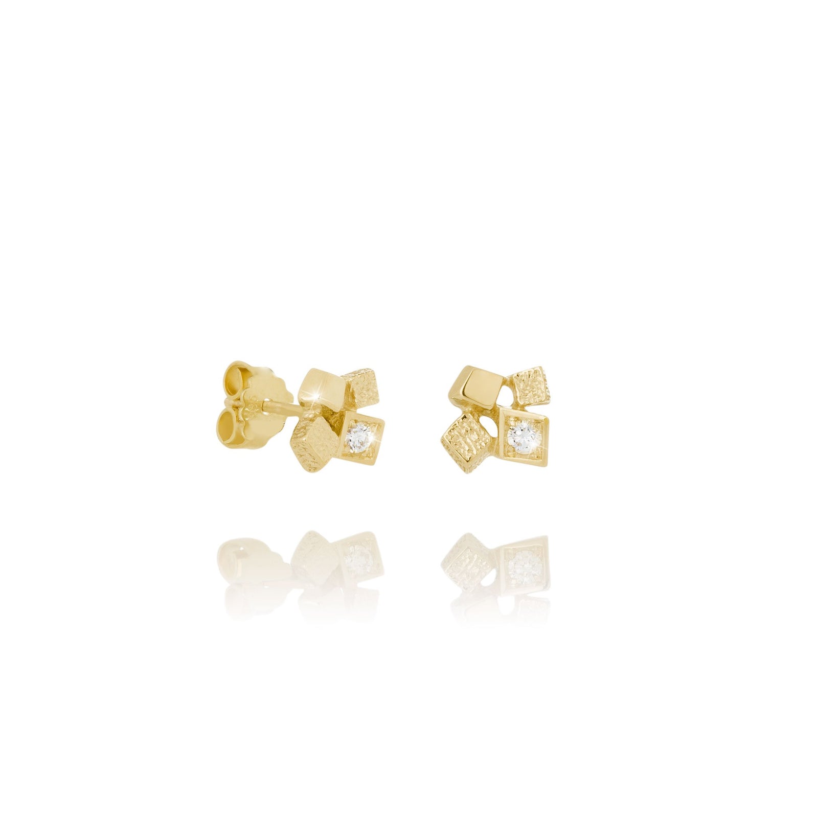 Icecold Gull eyrnalokkar